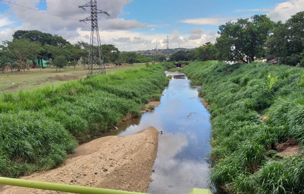 Prefeitura de Goiânia retoma obras de canalização do Córrego Cascavel