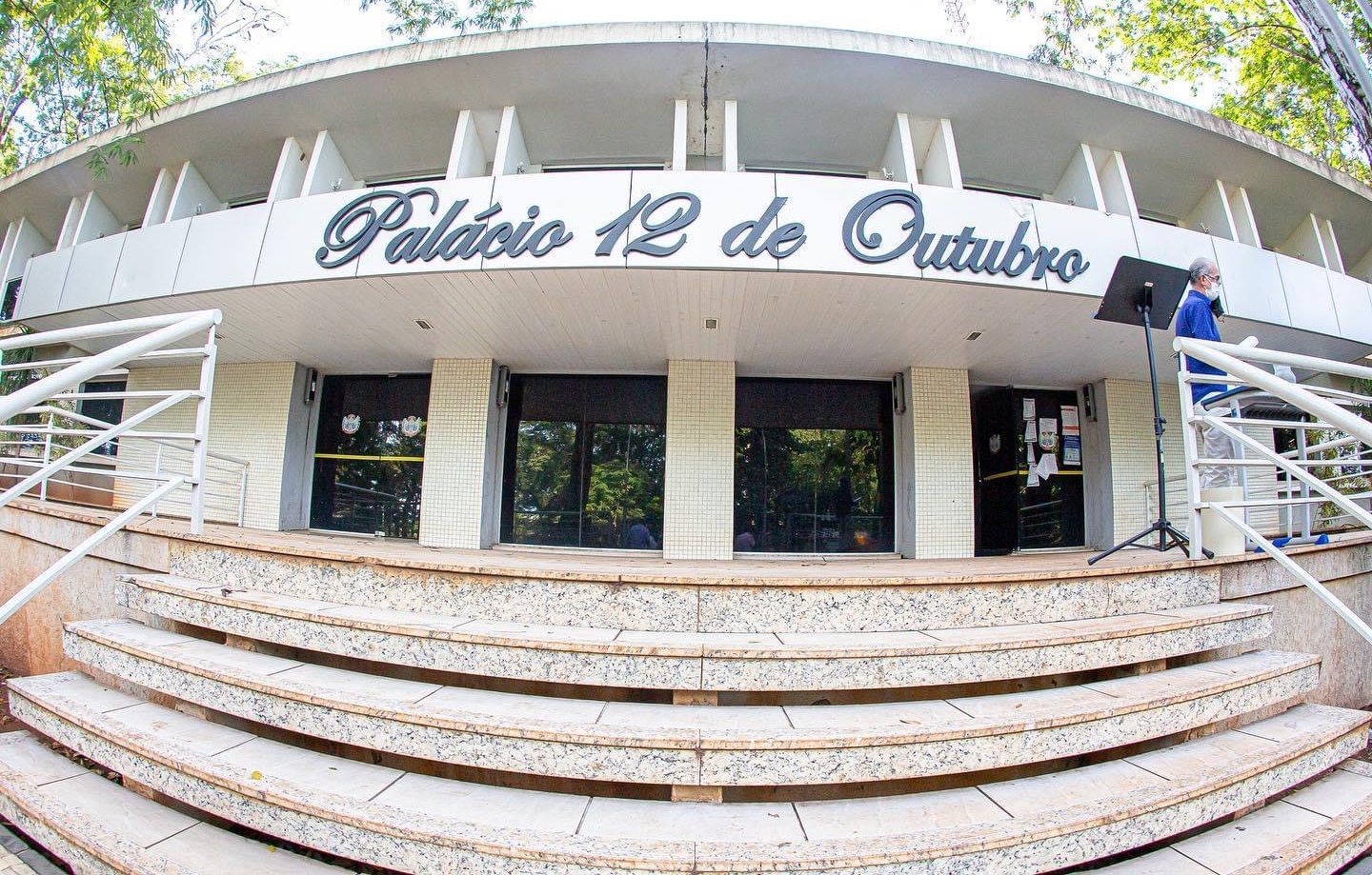 Prefeitura de Itumbiara abre concurso com salários de até R$ 8 mil