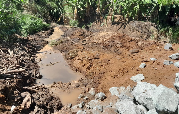 Prefeitura inicia obras de recuperação de erosão no Parque Santa Rita