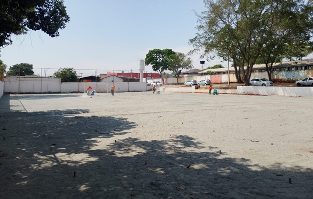 Prefeitura requalifica campos de futebol e pista de bicicross em Goiânia 