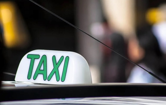Prejuízo com isenções fiscais para falsos taxistas supera R$ 500 mil em 2023