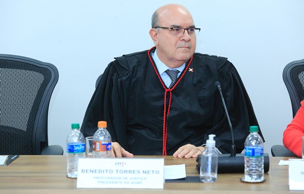 Presidente da AGMP participa de sua última sessão do Colégio de Procuradores