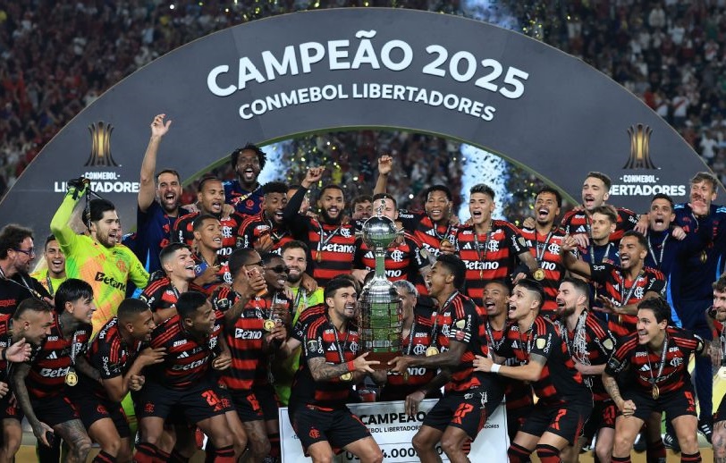 Presidente da Fifa parabeniza Flamengo pelo título e já cita o Mundial de Clubes de 2029