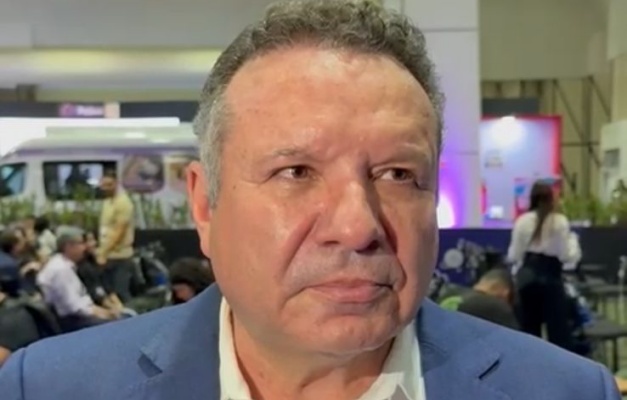 Presidente da OCB destaca papel do cooperativismo e inovação na FIC Goiás