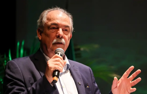 Presidente do BNDES propõe taxar bets para aumentar arrecadação