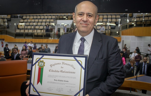 Presidente do Grupo Record,Luiz Cláudio recebe título de Cidadão Goianiense