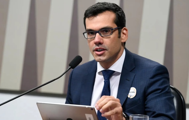 Presidente dos Correios confirma empréstimo de R$ 20 bi e cita meta de volta ao lucro em 2027