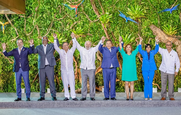 Presidentes de oito países amazônicos assinam Declaração de Belém
