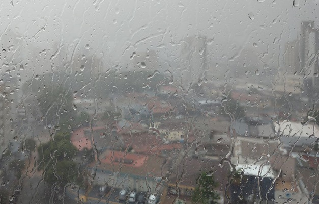 Previsão alerta para risco de pancadas de chuva em Goiás durante a semana