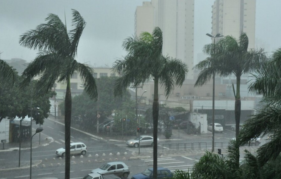 Previsão indica semana chuvosa em Goiânia