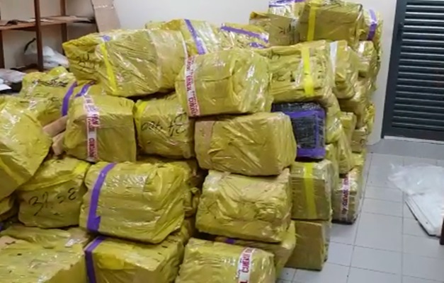 PRF apreende mais de 12 toneladas de maconha em Goiás