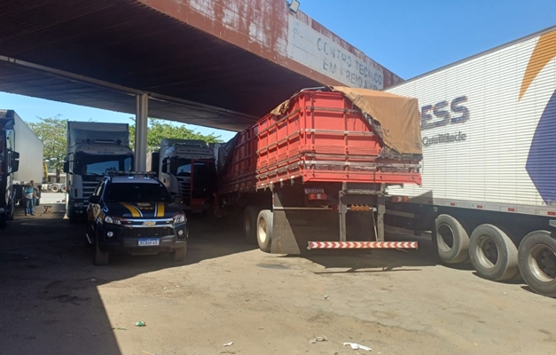 PRF desmantela quadrilha que furtava pneus de caminhões em Goiás