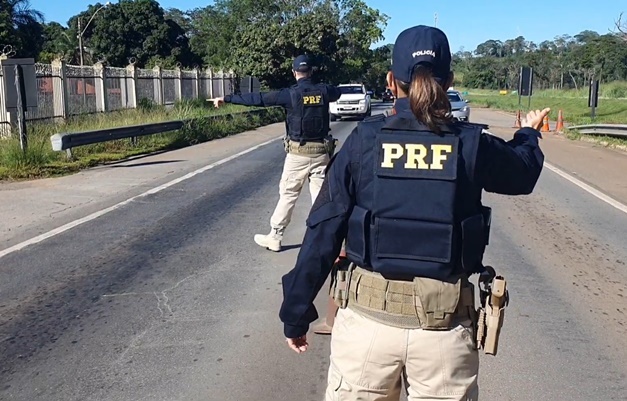 PRF flagra 58 motoristas alcoolizados no feriado de Corpus Christi em Goiás