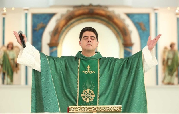 Processo contra padre Robson é arquivado definitivamente pelo STJ