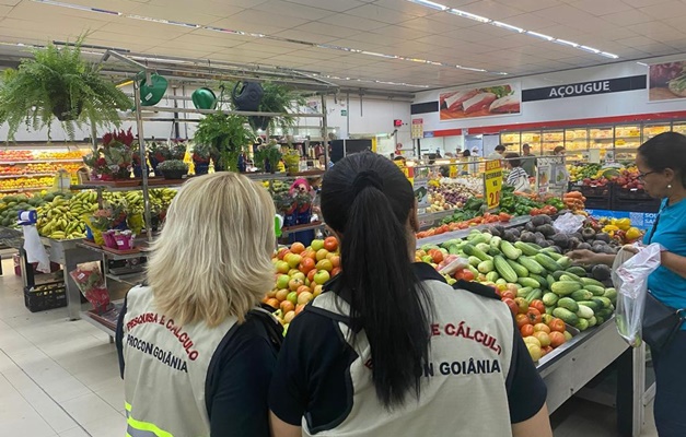 Procon aponta variação de até 301% no preço de frutas e verduras em Goiânia