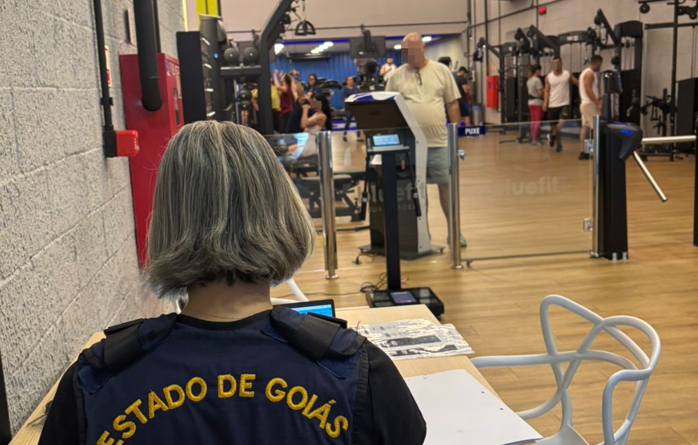 Procon autua 3 academias em Goiânia por cláusulas abusivas em contratos