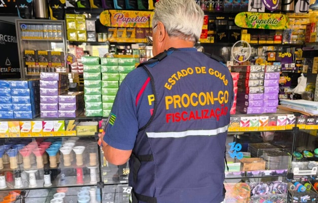 Procon Goiás apreende mais de 26 mil produtos vencidos em Goiânia