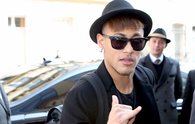 Procuradoria da Espanha acusa empresa de Neymar de ocultar pagamentos