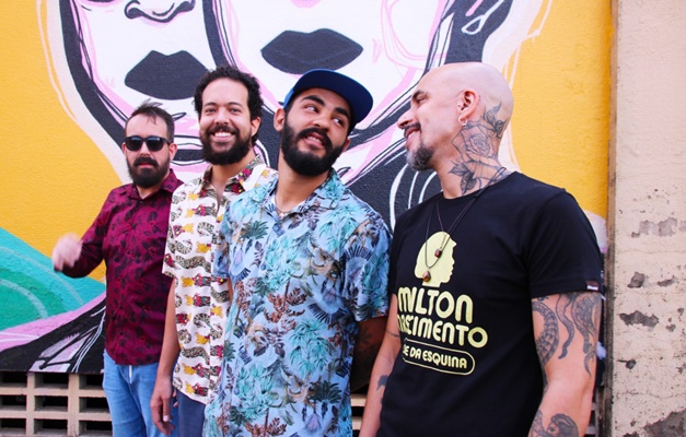 Produto Interno Groove e Russo Negro fazem show em Goiânia