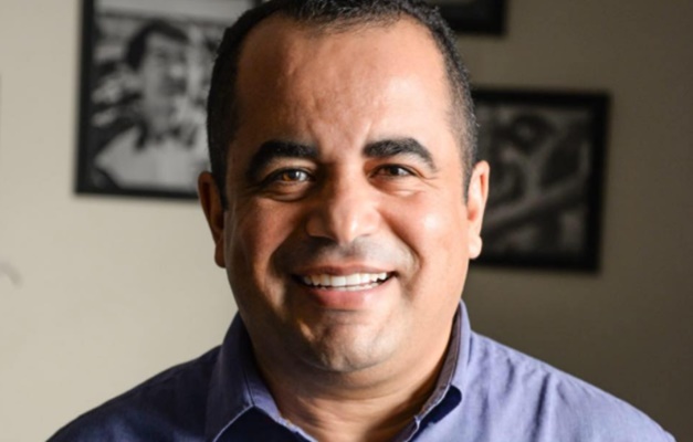 Professor Flávio Alves é reeleito presidente da Adufg 