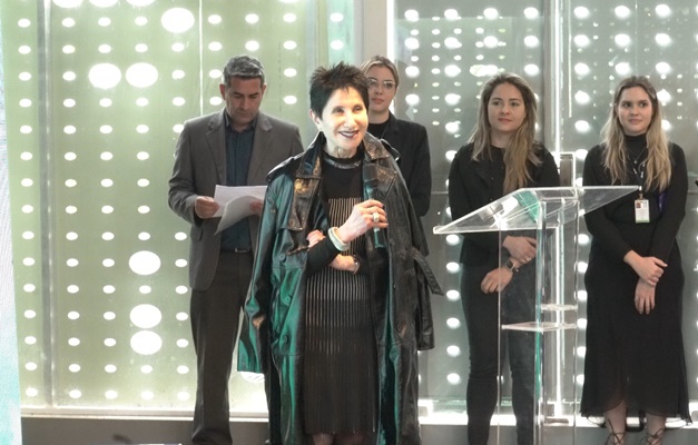 Professora de Harvard prestigia lançamento do programa Levemente, em Goiânia