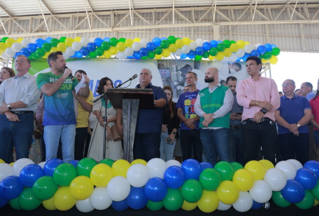 Programa 'Deputados Aqui' leva serviços gratuitos e cidadania para Anápolis