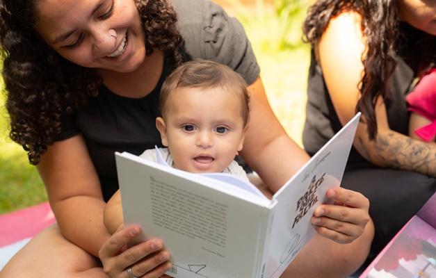 Programa Meninas de Luz promove piquenique literário em Goiânia