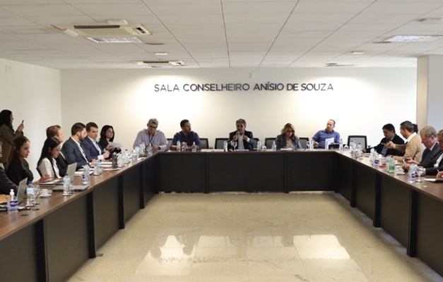 Projeto de universalização do saneamento em Goiás é tema de dabate no TCE-GO
