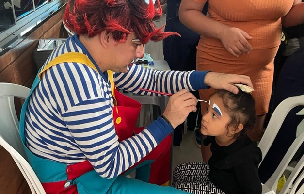 Projeto Magia do Natal atende moradores da Ocupação Estrela Dalva em Goiânia