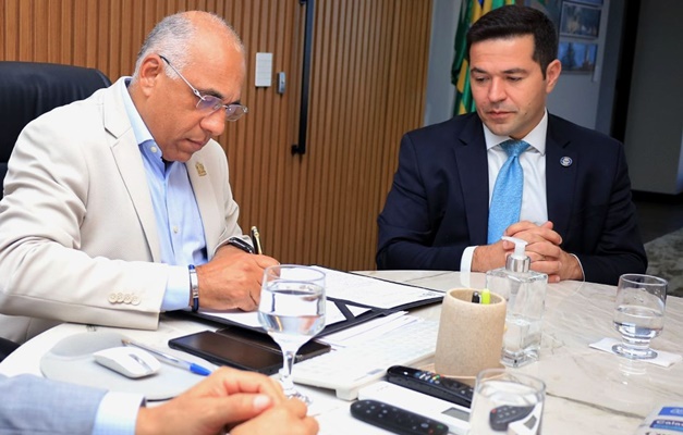 Projeto OAB-GO Vai à Escola é formalizado com a Prefeitura de Goiânia