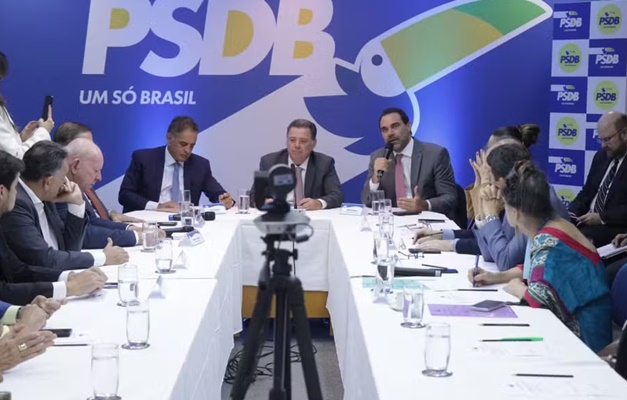 PSDB autoriza discussões para fusão com o Podemos e marca decisão para junho