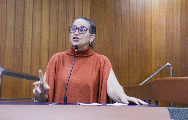 PT aciona Justiça contra artigo da Lei Orçamentária Anual de Goiânia