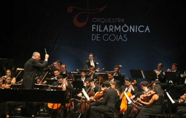 Público enche Palácio da Música para ver Nelson Freire com OFG