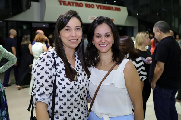 Público lota teatro em concerto da Orquestra Petrobras Sinfônica em Goiânia