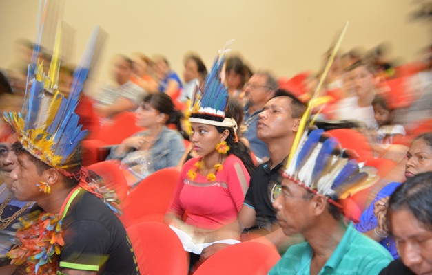 PUC Goiás debate cultura material e educação dos povos indígenas 