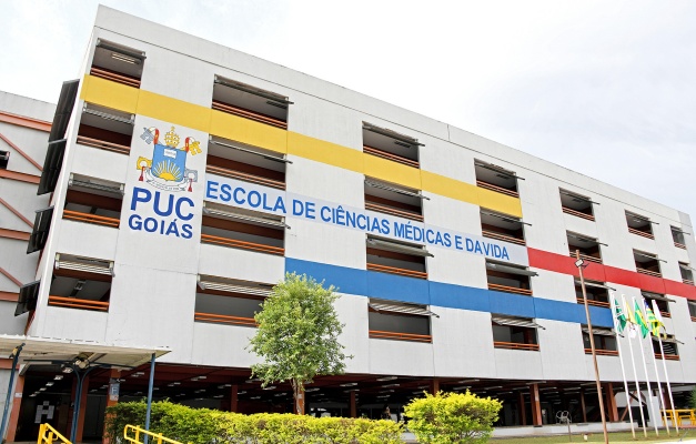 PUC Goiás divulga aprovados no vestibular de medicina