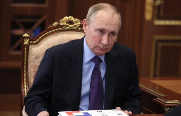 Putin diz que Rússia está buscando a 'restauração plena' de relações com os EUA