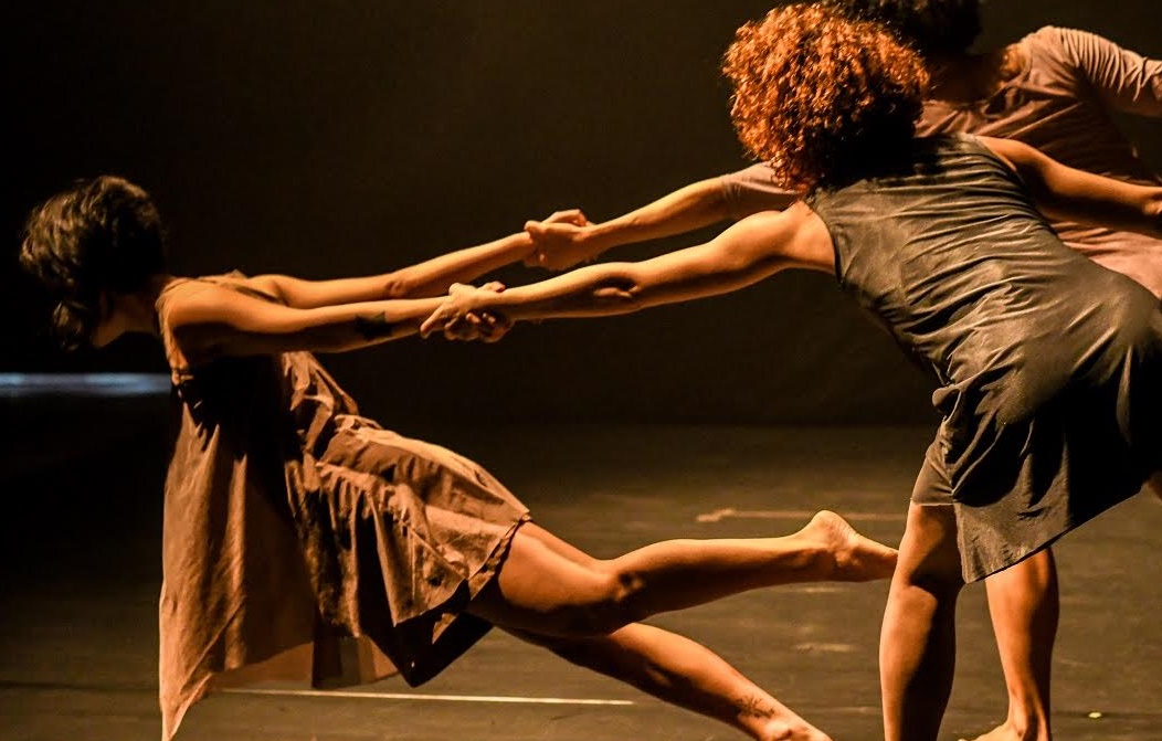 Quasar Cia de Dança apresenta espetáculo 'Estou Sem Silêncio' em Goiânia