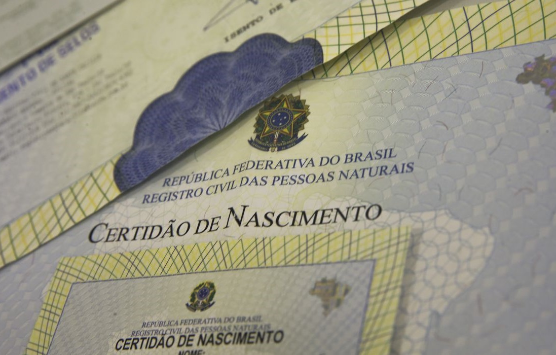 Quase 5 mil crianças não receberam o nome do pai no último ano em Goiás