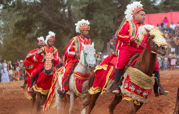 Quatro cidades históricas goianas sediam Cavalhadas neste fim de semana
