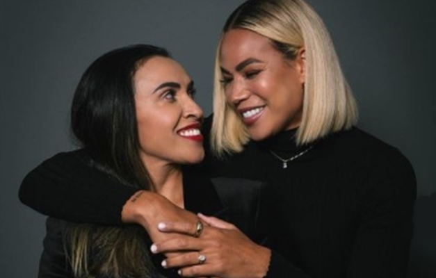 Rainha do futebol, Marta anuncia casamento com Toni Deion