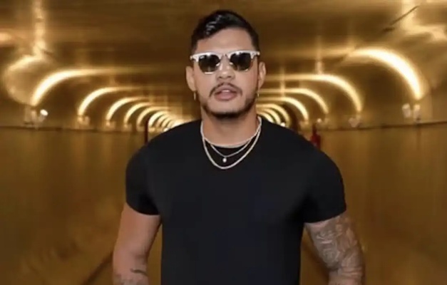 Rapper Hungria recebe alta de hospital em Brasília