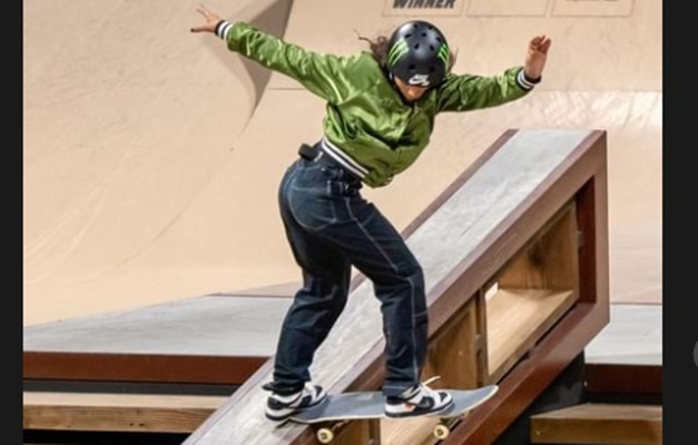 Rayssa Leal se classifica à final do Mundial de skate street no Japão