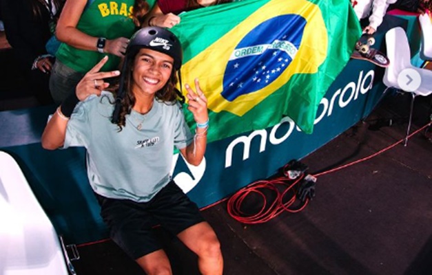 Rayssa Leal supera sete japonesas e é campeã mundial de skate street em Roma