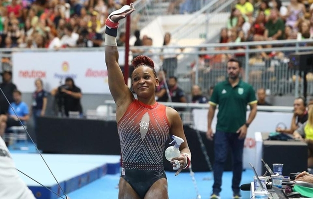 Rebeca Andrade ganha ouro nas barras assimétricas no Brasileiro, seu 1º torneio após Paris-2024