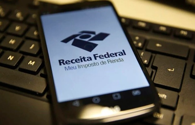 Receita alerta para golpe do falso aplicativo do Imposto de Renda