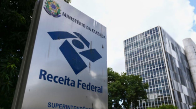 Receita Federal inicia processo de adesão a programa de pagamento de dívidas sem juros e multas