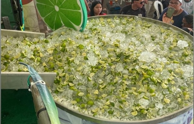 Recorde da maior caipirinha do mundo é superado em Anhanguera 