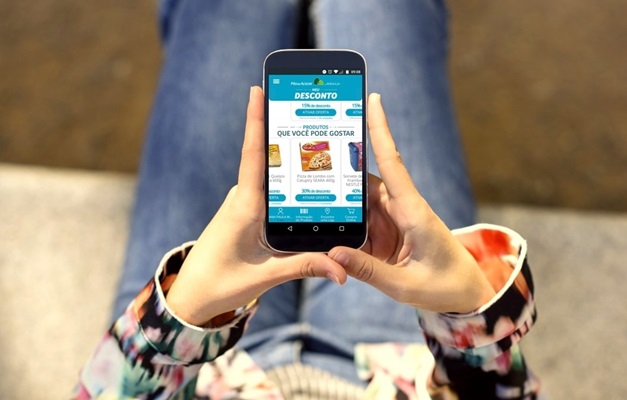 Redes de supermercados oferecem descontos personalizados pelo celular