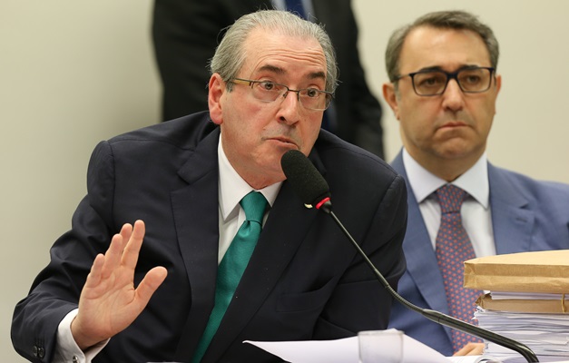 Relator entrega parecer sobre processo de cassação de Cunha